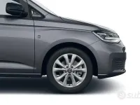 Nuova VW Caddy Maxi Life 150 CV (110 kW) 2026 Grigio scuro Monovolume