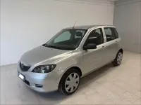 Usata Mazda 2 68 CV (50 kW) 2007 Grigio Utilitaria