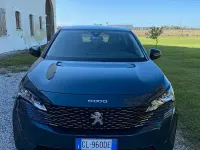 Usata Peugeot 5008 131 CV (96 kW) 2022 Blu SUV