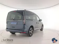 Usata VW Caddy Style 122 CV (89 kW) 2024 Starlight blue metallizzato Monovolume
