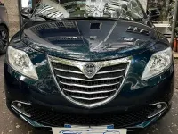 Usata Lancia Ypsilon Platinum 69 CV (50 kW) 2015 Blu Utilitaria