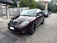 Usata Lancia Ypsilon 60 CV (44 kW) 2007 Viola Utilitaria