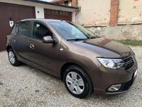 Usata Dacia Sandero Ambiance 75 CV (55 kW) 2018 Marrone Berlina