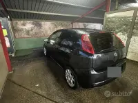 Usata Fiat Grande Punto 90 CV (66 kW) 2005 Nero Utilitaria