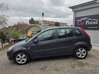 Usata Ford Fiesta Ghia 75 CV (55 kW) 2007 Grigio Utilitaria