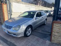 Begagnad Mercedes C220 Classic 143 HK (105 kW) 2003 Grå Sedan