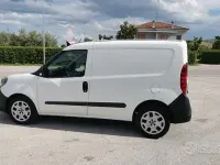 Usata Fiat Doblò Easy 101 CV (74 kW) 2022 Bianco Monovolume
