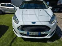 Usata Ford Fiesta 95 CV (69 kW) 2016 Bianco Utilitaria