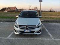 Usata Mercedes B200 Executive 136 CV (100 kW) 2018 Grigio Utilitaria