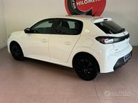 Usata Peugeot 208 Allure 75 CV (55 kW) 2022 Bianco Utilitaria