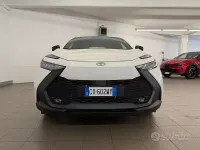 Usata Toyota C-HR Active 140 CV (102 kW) 2024 Bianco SUV