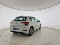 Usata VW Polo Life 95 CV (69 kW) 2023 Ascot grey Utilitaria