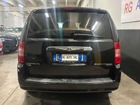 Usata Chrysler Grand Voyager Limited 163 CV (119 kW) 2008 Nero Monovolume