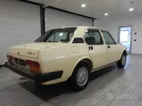 Usata Alfa Romeo Alfetta 130 CV (95 kW) 1981 Rosso Berlina