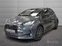 Nuova Toyota Yaris Hybrid Sport 131 CV (96 kW) 2025 Grigio Berlina