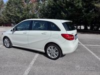 Usata Mercedes B180 Executive 109 CV (80 kW) 2014 Bianco Utilitaria