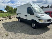 usata Iveco Daily 2.3 mjt TETTO ALTO PASSO MEDIO !!!