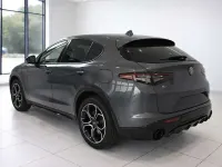 Usata Alfa Romeo Stelvio Veloce 209 CV (153 kW) 2024 Grigio vesuvio SUV