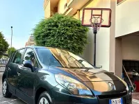 Usata Renault Scénic III 106 CV (77 kW) 2009 Grigio Monovolume