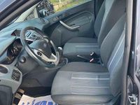 Usata Ford Fiesta Titanium 92 CV (67 kW) 2009 Grigio Berlina
