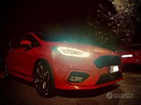 Usata Ford Fiesta ST-Line 125 CV (91 kW) 2020 Rosso Utilitaria