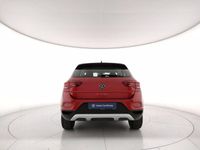 Usata VW T-Roc Life 110 CV (80 kW) 2023 Kings red metallizzato nero SUV