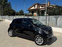 Usata Smart ForFour 71 CV (52 kW) 2015 Nero Utilitaria