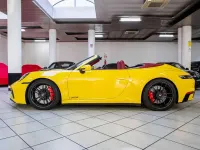 Usata Porsche 911 Carrera 4 GTS Sport 480 CV (353 kW) 2021 Giallo racing Cabrio