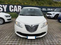 Usata Lancia Ypsilon Silver 69 CV (50 kW) 2015 Bianco Utilitaria
