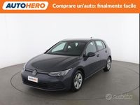 Usata VW Golf VIII Life 110 CV (80 kW) 2021 Grigio Berlina