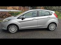 Usata Ford Fiesta 68 CV (50 kW) 2009 Grigio Utilitaria