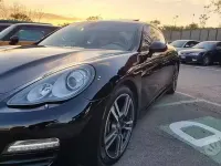 Usata Porsche Panamera 250 CV (183 kW) 2012 Nero Utilitaria