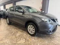 Usata Nissan Qashqai Acenta 110 CV (80 kW) 2016 Grigio SUV