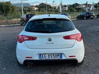 Usata Alfa Romeo Giulietta Distinctive 105 CV (77 kW) 2011 Bianco Berlina