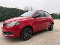 Usata Lancia Ypsilon Gold 69 CV (50 kW) 2023 Rosso Utilitaria