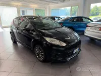 Usata Ford Fiesta ST-Line 100 CV (73 kW) 2017 Nero Utilitaria