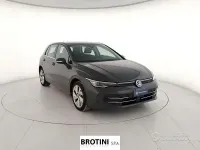 Usata VW Golf VIII Style 150 CV (110 kW) 2025 Grigio Berlina