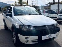 Usata Fiat Strada 84 CV (61 kW) 2006 Bianco Pick-up