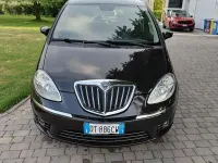 Usata Lancia Musa 95 CV (69 kW) 2009 Marrone Monovolume