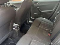 Usata Peugeot 208 Allure 68 CV (50 kW) 2014 Utilitaria