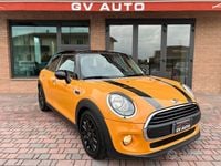 Usata Mini ONE 102 CV (75 kW) 2016 Arancione Utilitaria