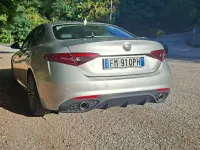 Usata Alfa Romeo Giulia Super 150 CV (110 kW) 2017 Argento Berlina