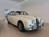 Usata Jaguar MK II 220 CV (161 kW) 1994 Bianco Berlina