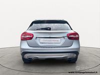 Usata Mercedes GLA200 136 CV (100 kW) 2015 Grigio SUV