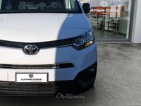 Usata Toyota Proace 102 CV (75 kW) 2023 Bianco Monovolume