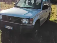 Usata Mitsubishi Pajero 84 CV (61 kW) 1995 Grigio SUV