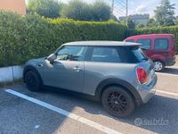Usata Mini ONE 75 CV (55 kW) 2020 Grigio Utilitaria