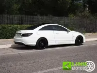 Usata Mercedes E220 Avantgarde 170 CV (125 kW) 2011 Bianco Coupé