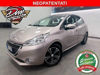 Usata Peugeot 208 Allure 68 CV (50 kW) 2015 Rosa Utilitaria