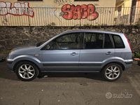 Usata Ford Fusion 2006 Blu Utilitaria